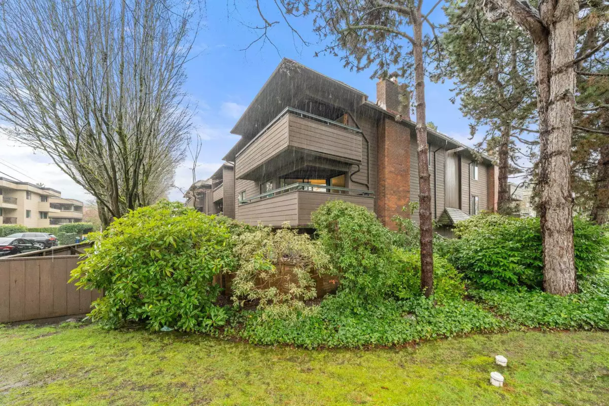 Garden / Landscaping Photo of 209 1720 W 12th Avenue, Vancouver, BC