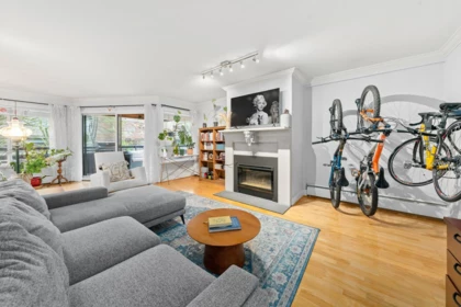 209 1720 W 12th Avenue, Vancouver, BC