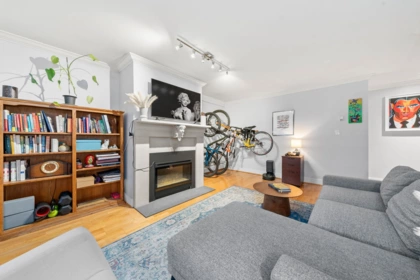 209 1720 W 12th Avenue, Vancouver, BC