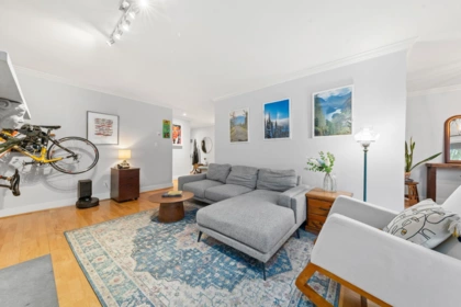 209 1720 W 12th Avenue, Vancouver, BC
