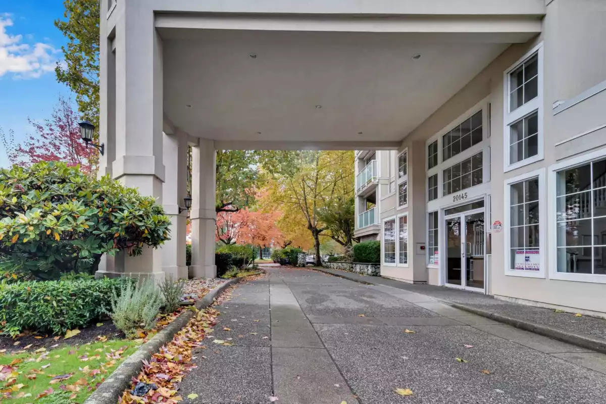 Powder Room Photo of 209 20145 55a Avenue, Langley, BC
