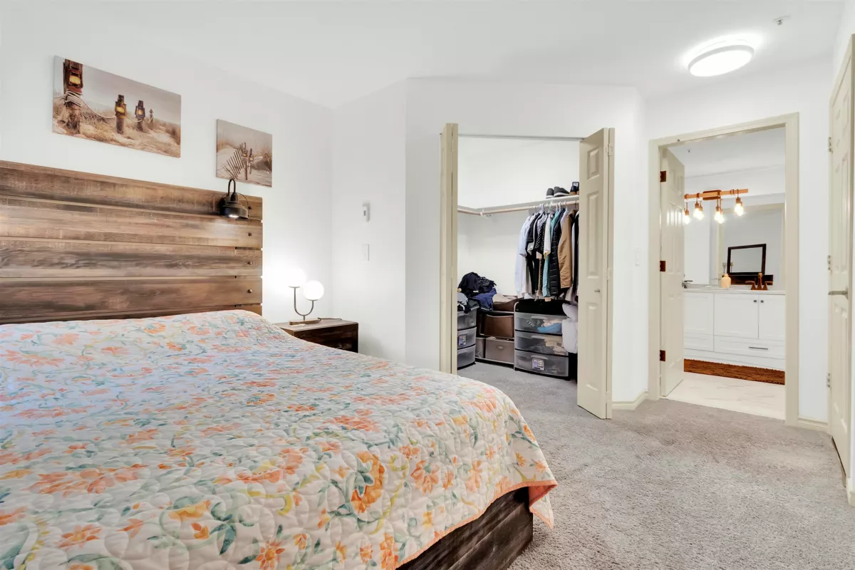 Primary Bathroom Photo of 209 20145 55a Avenue, Langley, BC