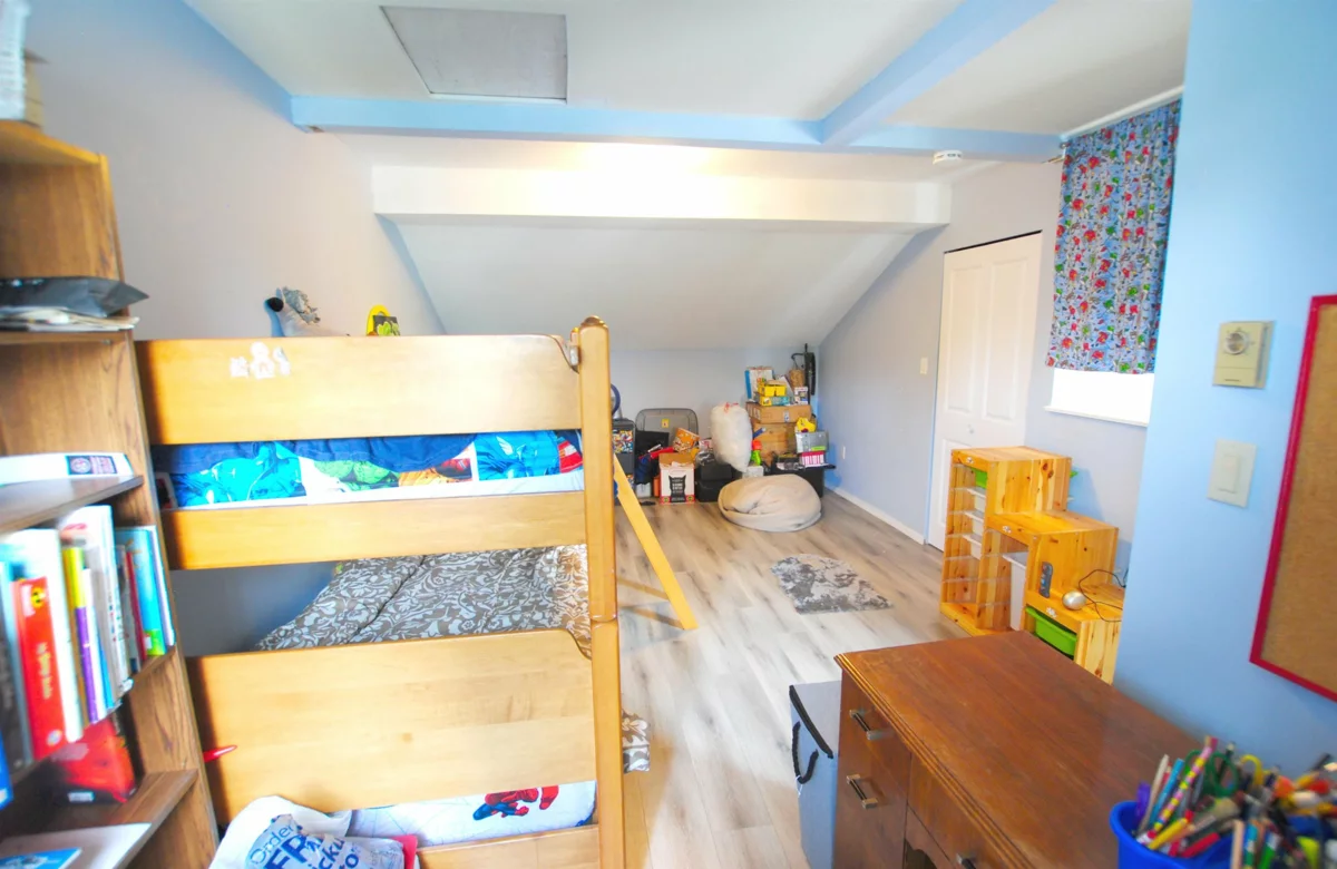 Bedroom 2 Photo of 35 22411 124 Avenue, Maple Ridge, BC