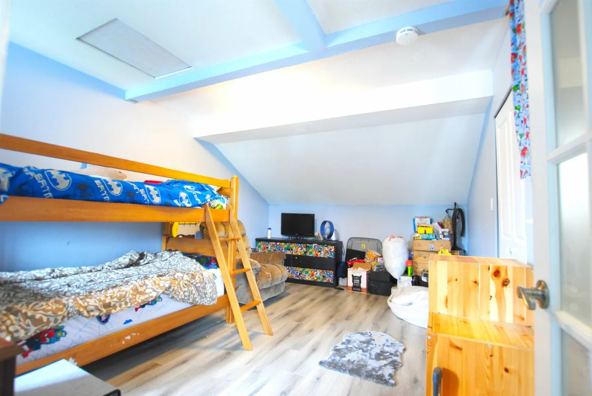 Bedroom 3 Photo of 35 22411 124 Avenue, Maple Ridge, BC