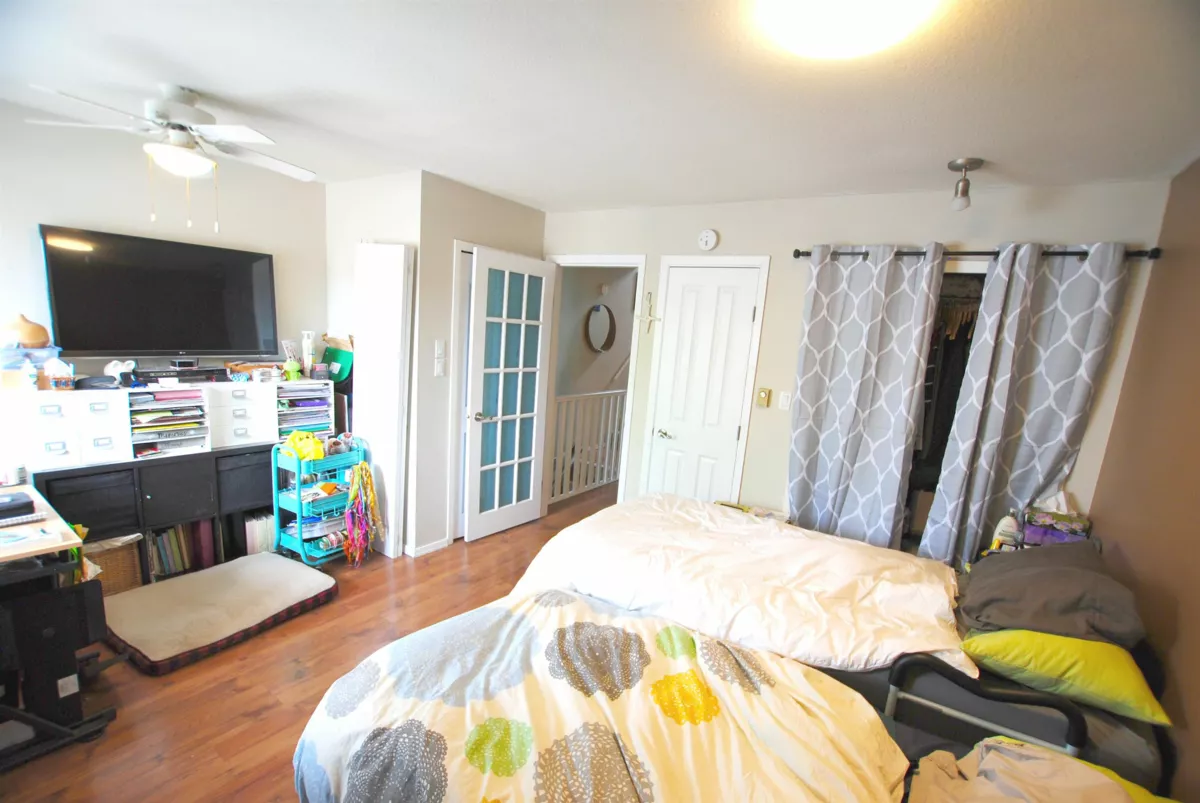 Mudroom Photo of 35 22411 124 Avenue, Maple Ridge, BC