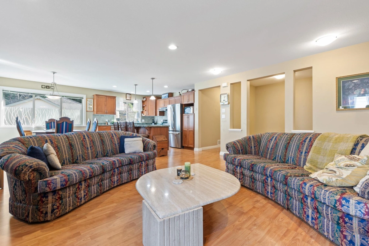 Basement Recreation Room Photo of 100 46000 Thomas Road, Chilliwack, BC