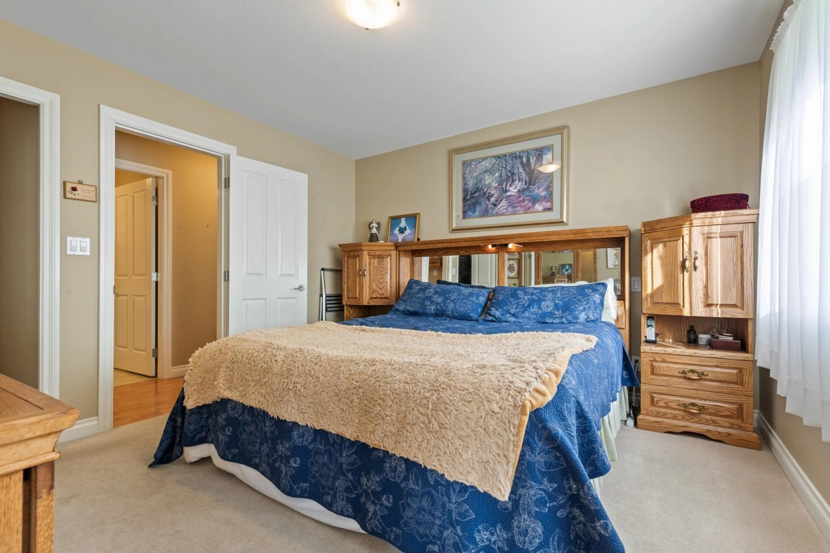 Hallway Photo of 100 46000 Thomas Road, Chilliwack, BC