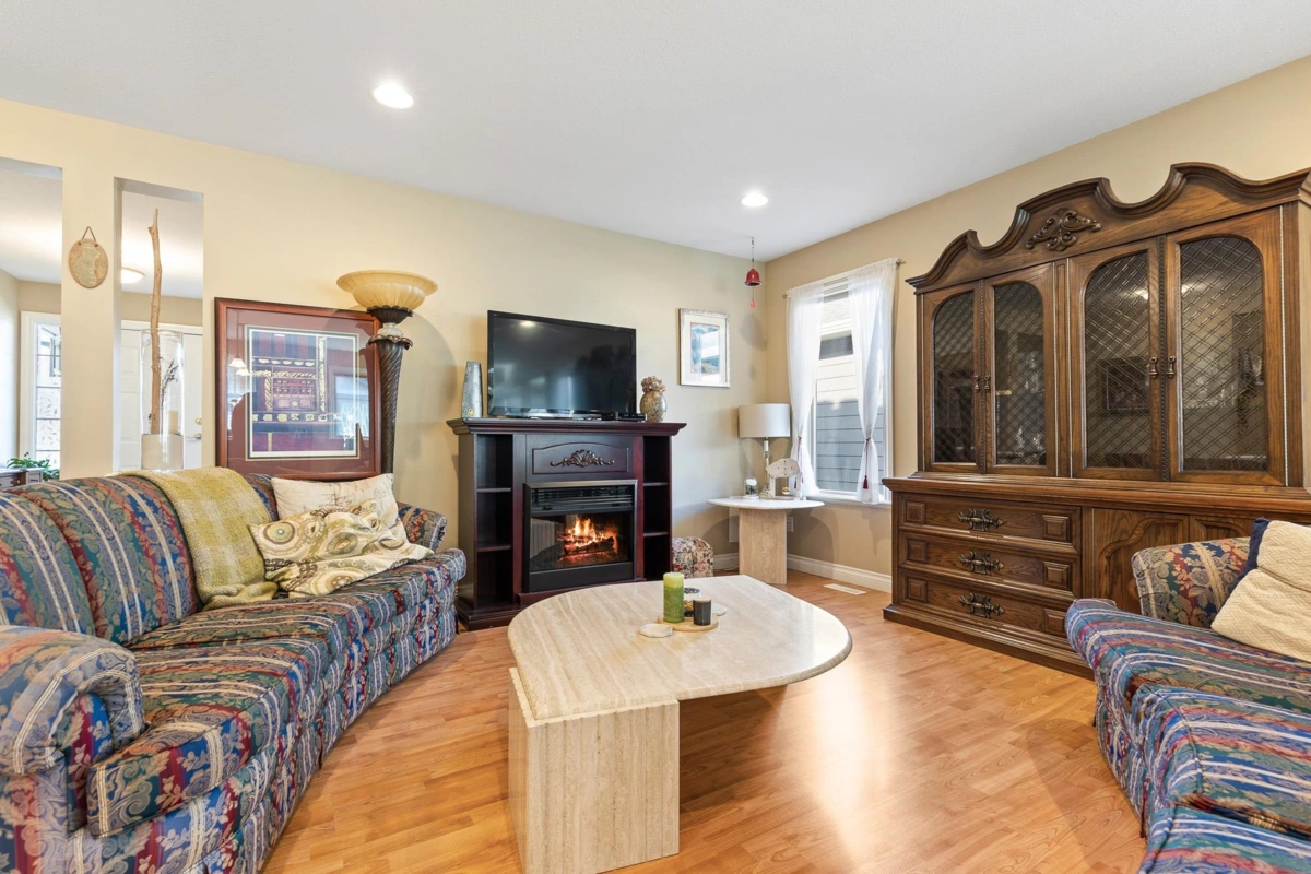 Office / Den Photo of 100 46000 Thomas Road, Chilliwack, BC