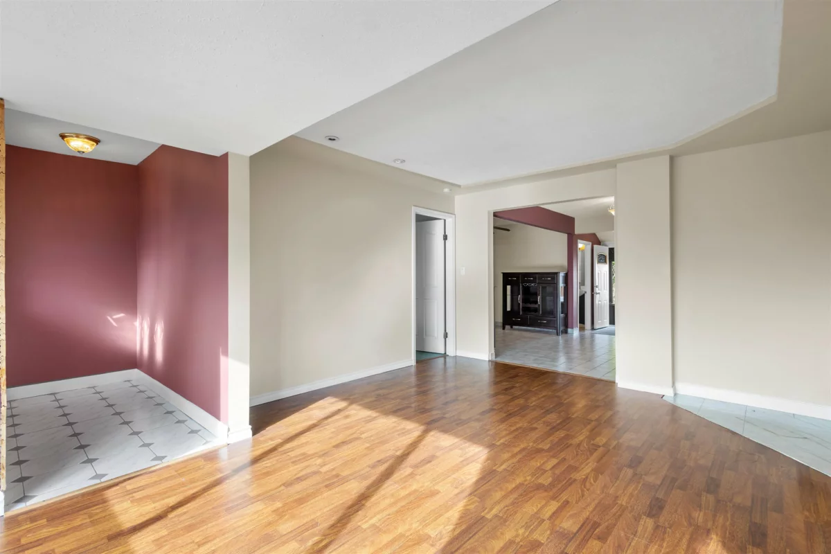 Dining Area Photo of 1111 Cartier Avenue, Coquitlam, BC