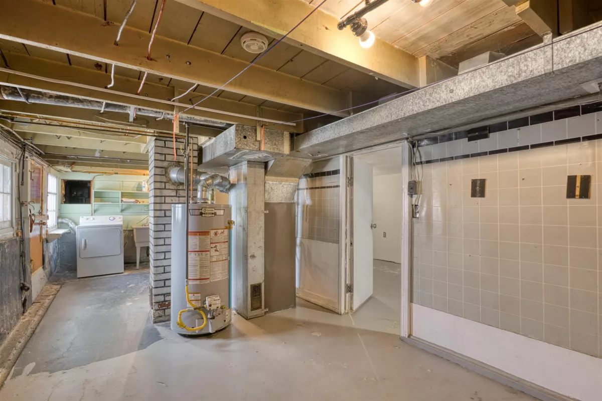 Powder Room Photo of 1111 Cartier Avenue, Coquitlam, BC