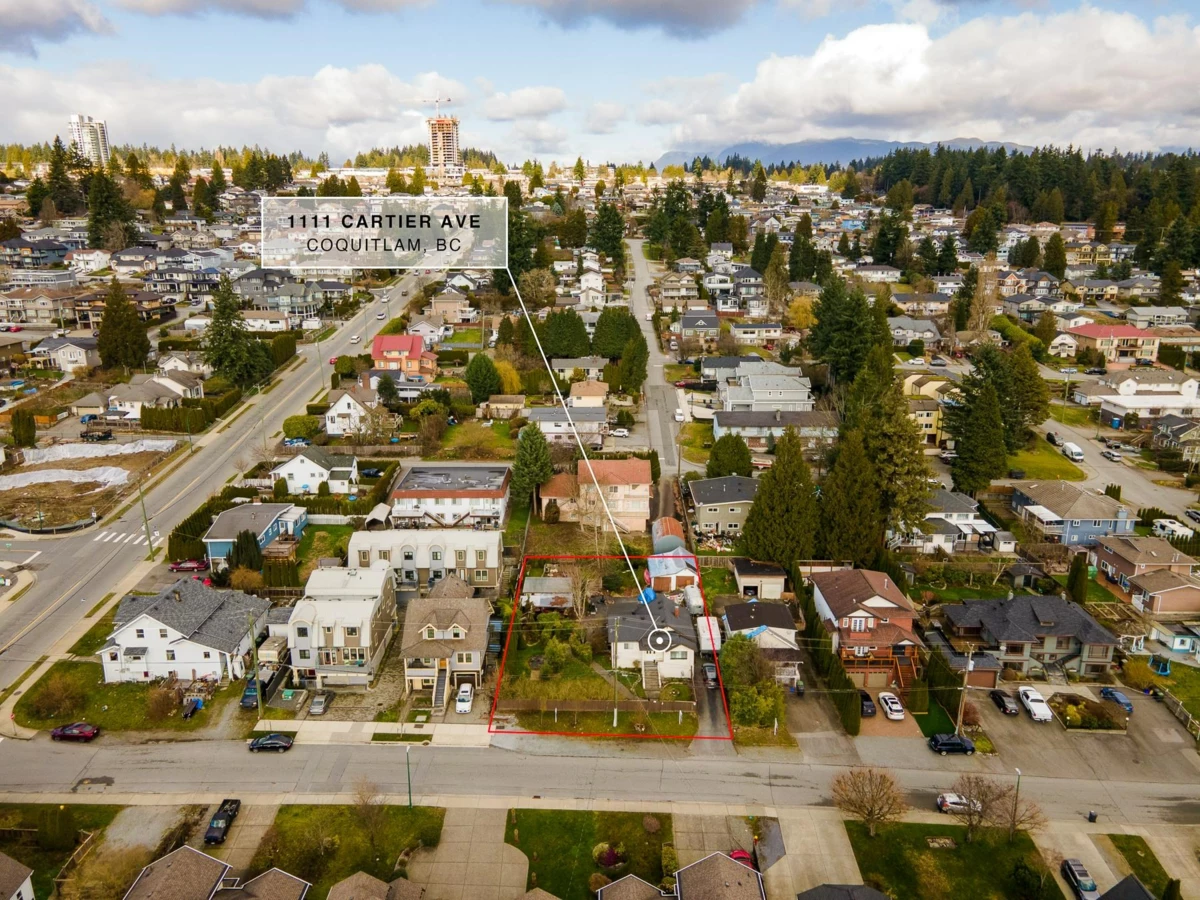 Swimming Pool Photo of 1111 Cartier Avenue, Coquitlam, BC