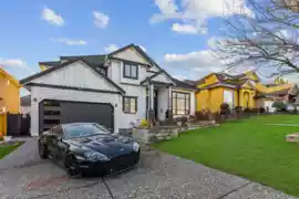 8379 152a Street, Surrey, BC
