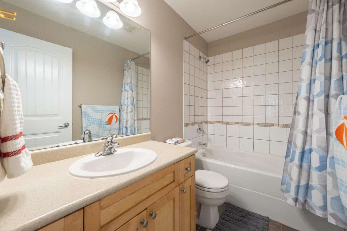 Basement Recreation Room Photo of 23622 111a Avenue, Maple Ridge, BC