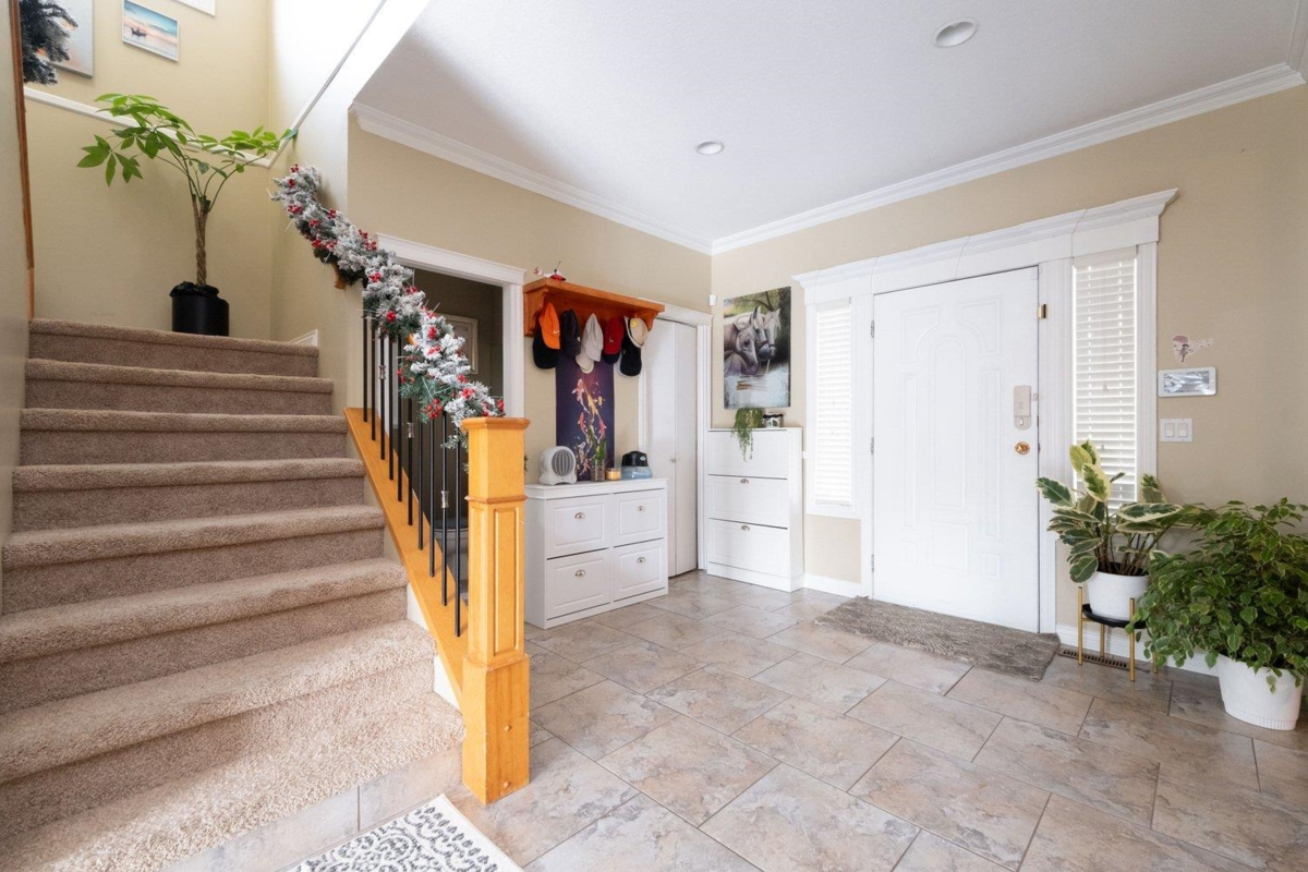 Dining Area Photo of 23622 111a Avenue, Maple Ridge, BC