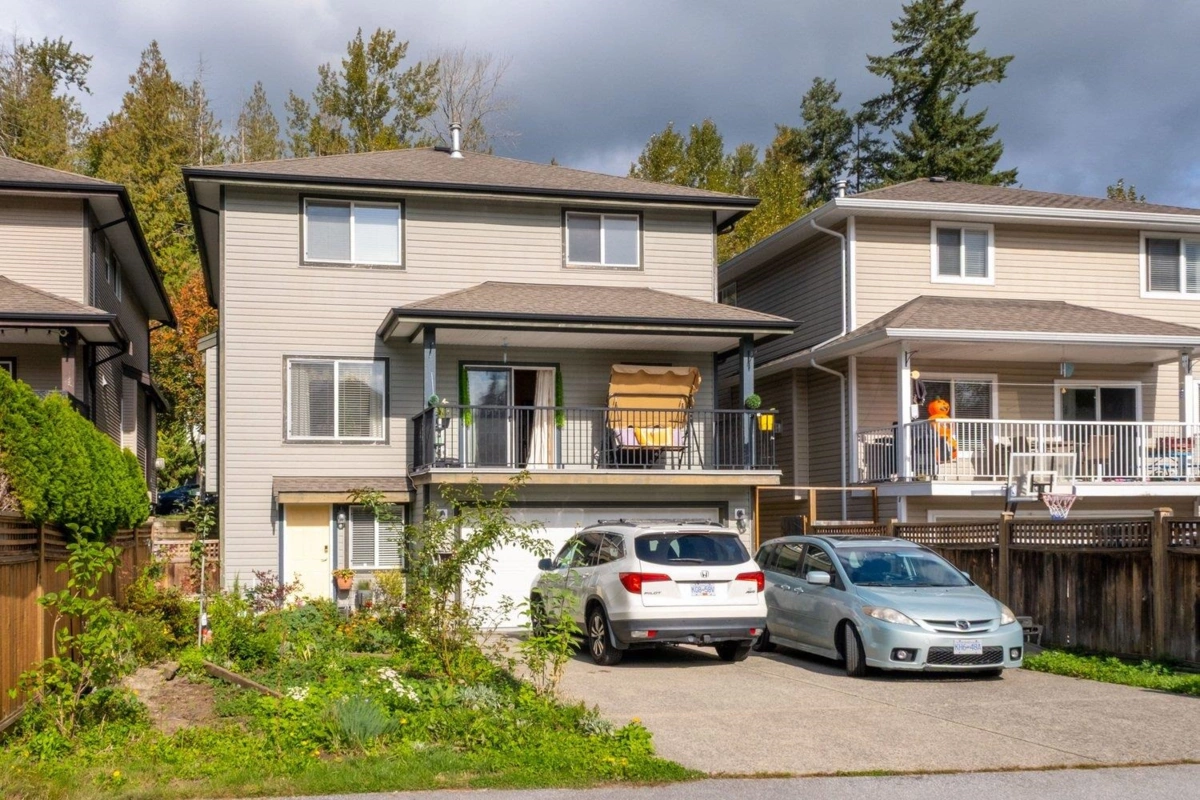 Garage Interior Photo of 23622 111a Avenue, Maple Ridge, BC