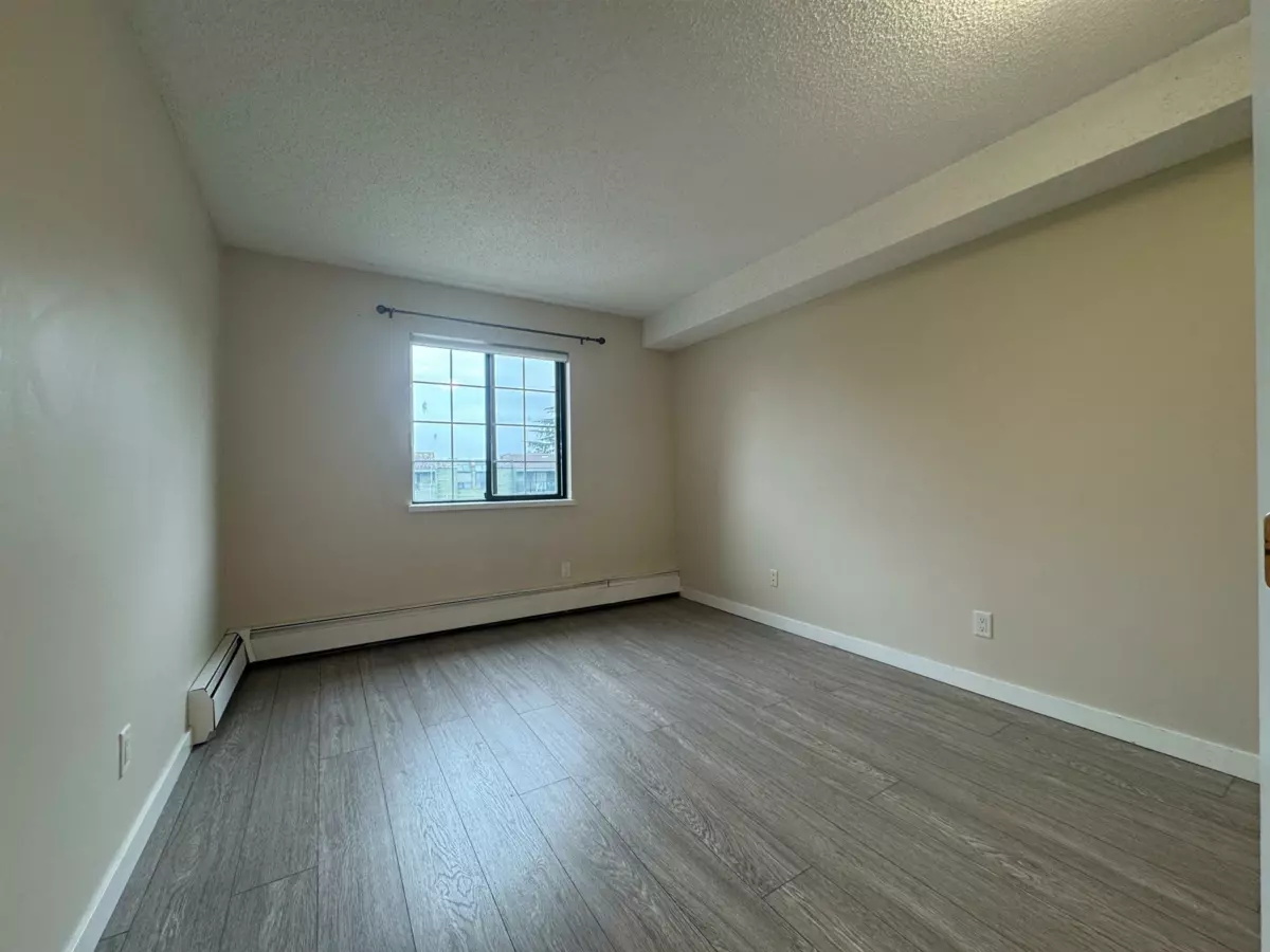 Dining Area Photo of 329 8500 Ackroyd Road, Richmond, BC