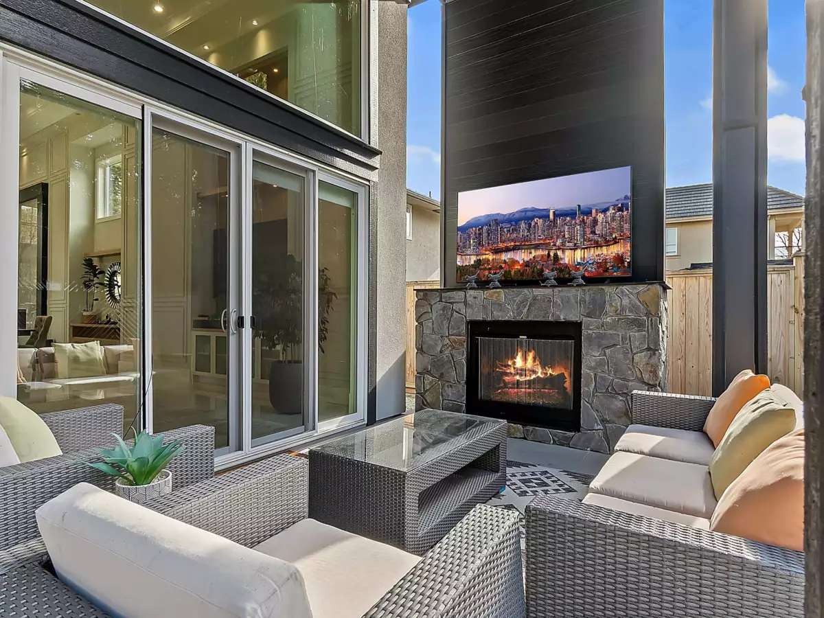 Backyard Photo of 9591 Florimond Road, Richmond, BC