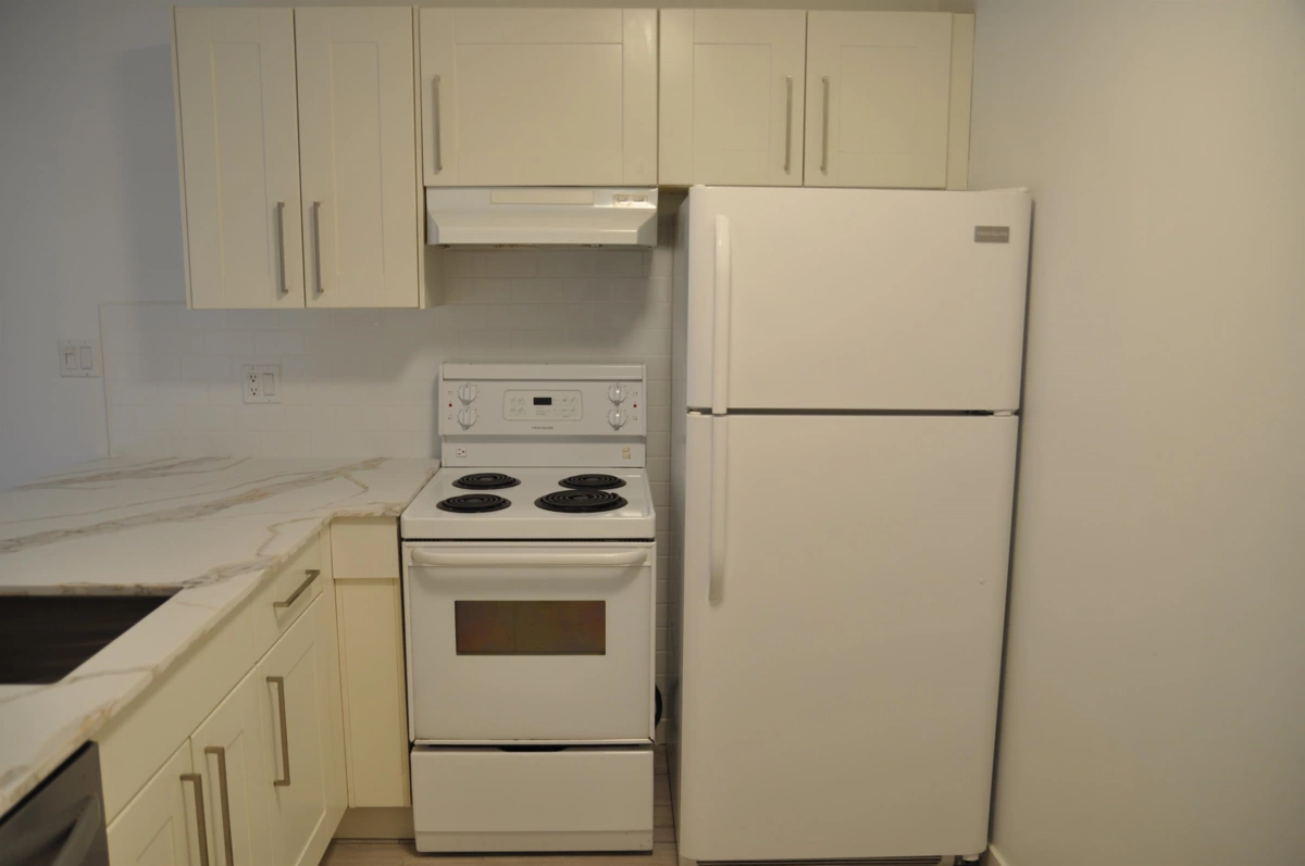 Family Room Photo of 104 2255 Eton Street, Vancouver, BC