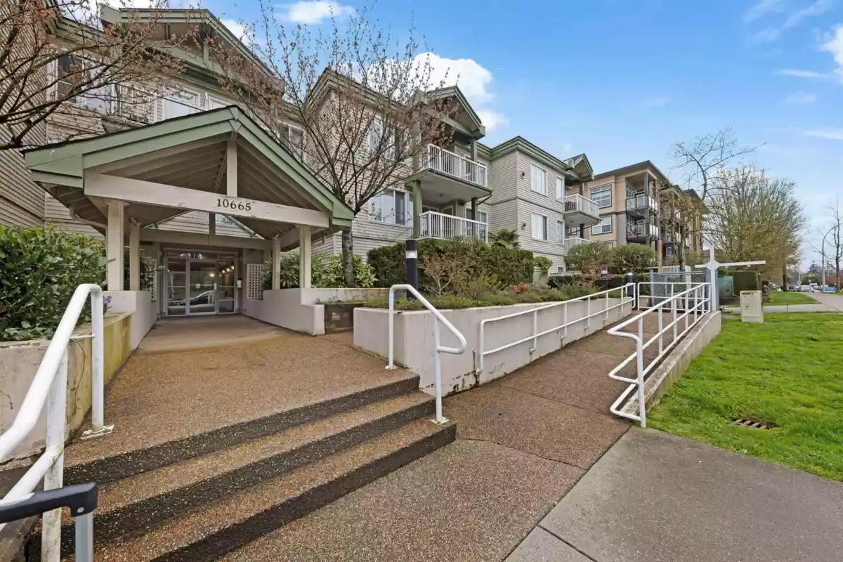 Staircase Photo of 106 10665 139 Street, Surrey, BC