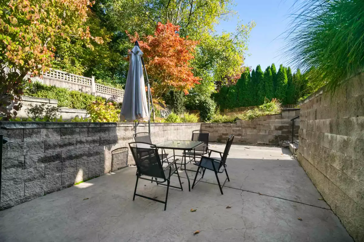 Front Yard Photo of 3852 156a Street, Surrey, BC