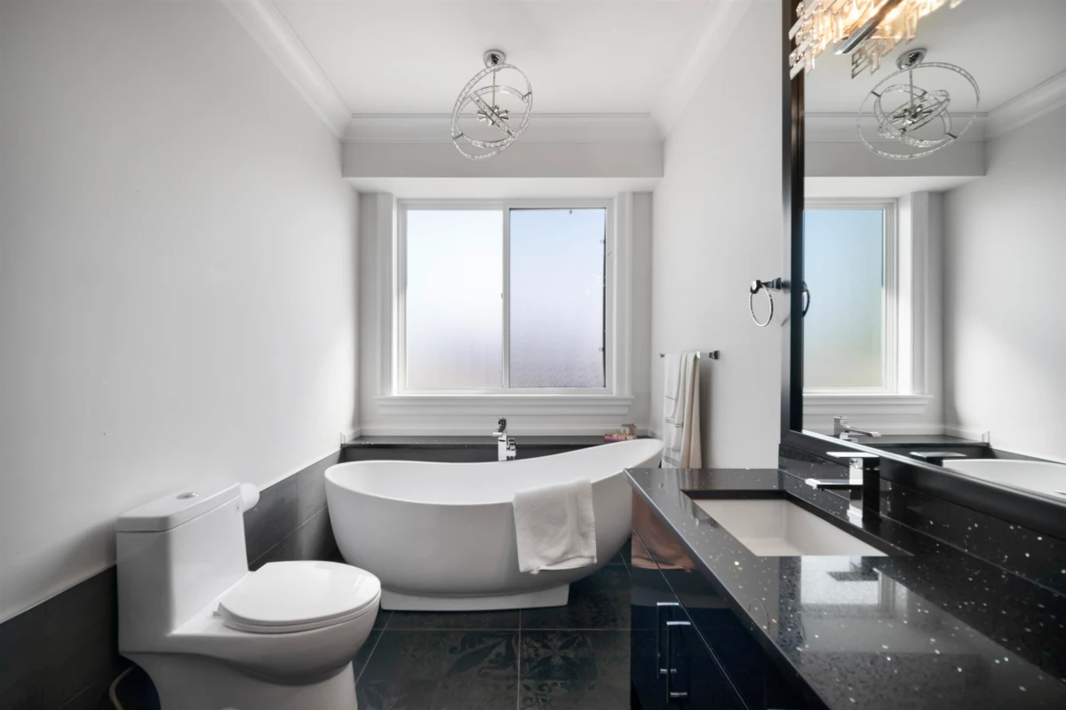 Guest Bathroom Photo of 3852 156a Street, Surrey, BC