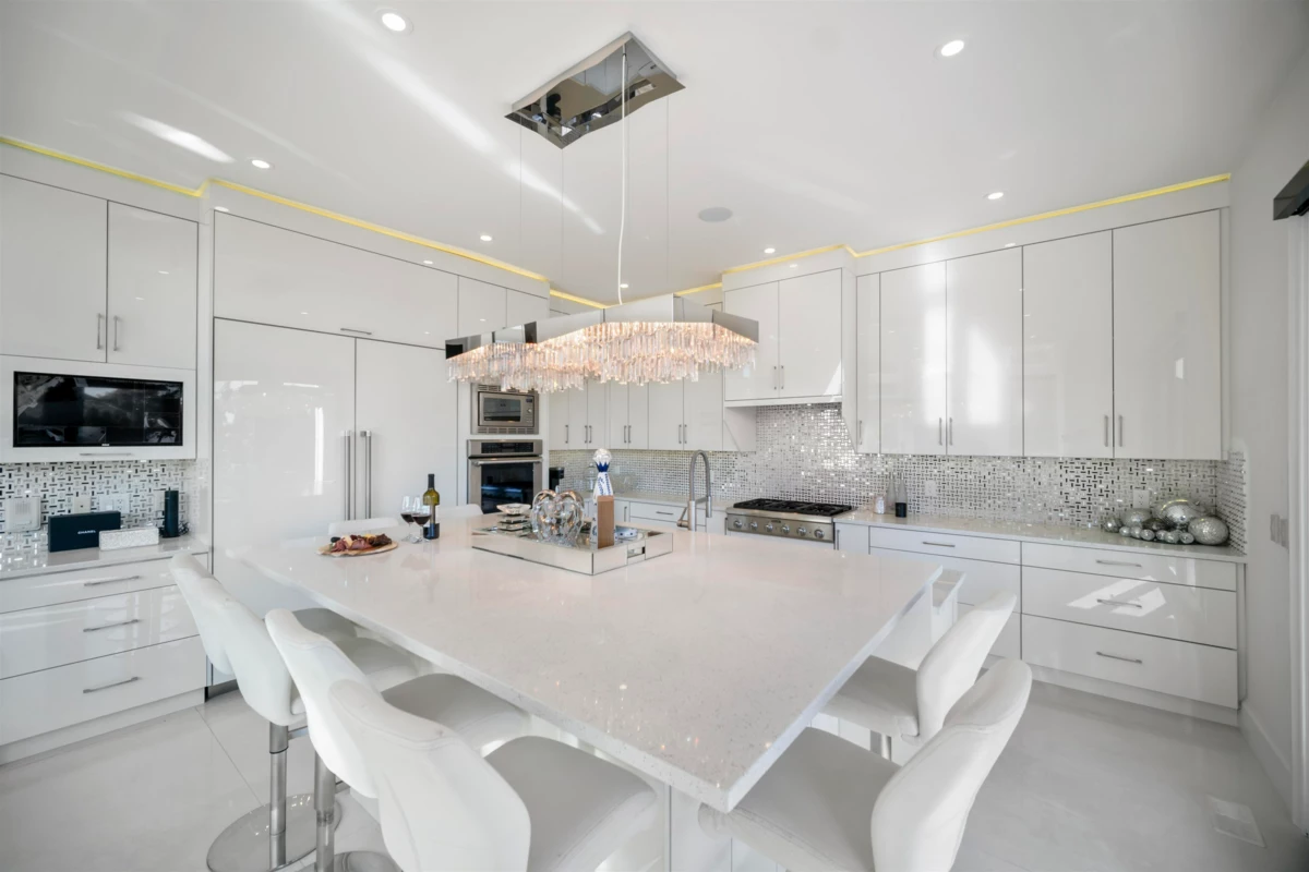 Kitchen Photo of 3852 156a Street, Surrey, BC