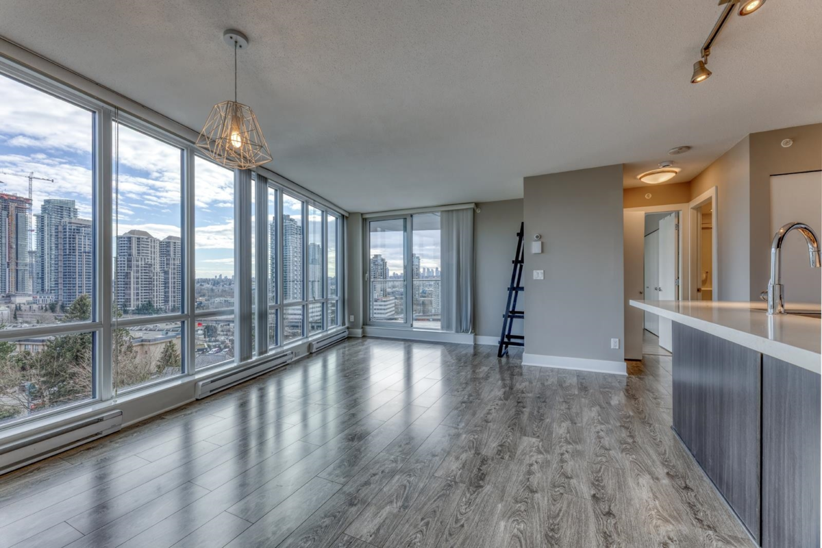 Kitchen Island Photo of 1008 4189 Halifax Street, Burnaby, BC