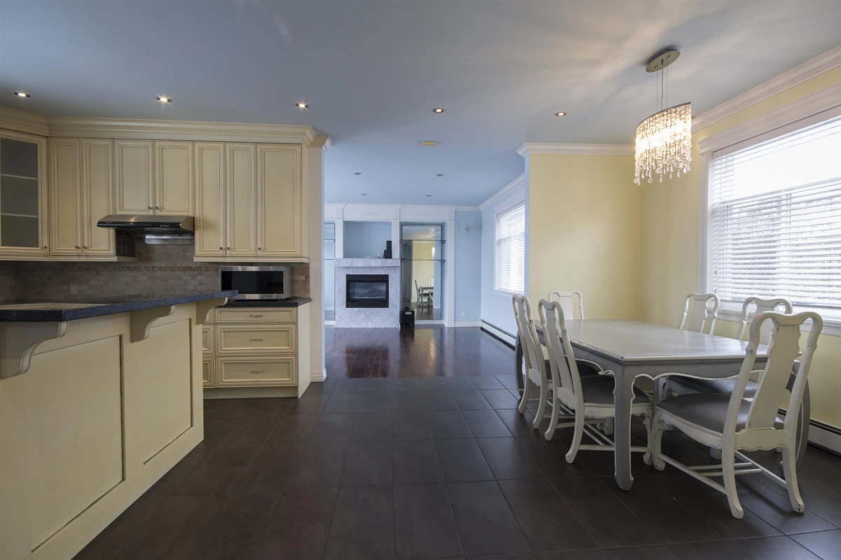 Dining Area Photo of 12136 100a Avenue, Surrey, BC