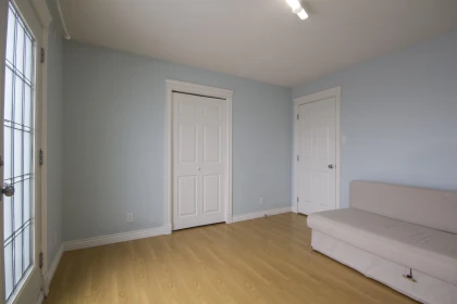 Mudroom Photo of 12136 100a Avenue, Surrey, BC