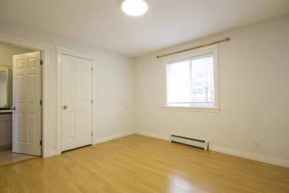 Powder Room Photo of 12136 100a Avenue, Surrey, BC
