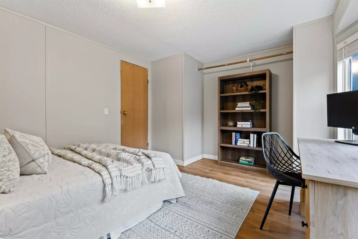 Bedroom 3 Photo of 216 45835 Sleepy Hollow Road, Cultus Lake, BC