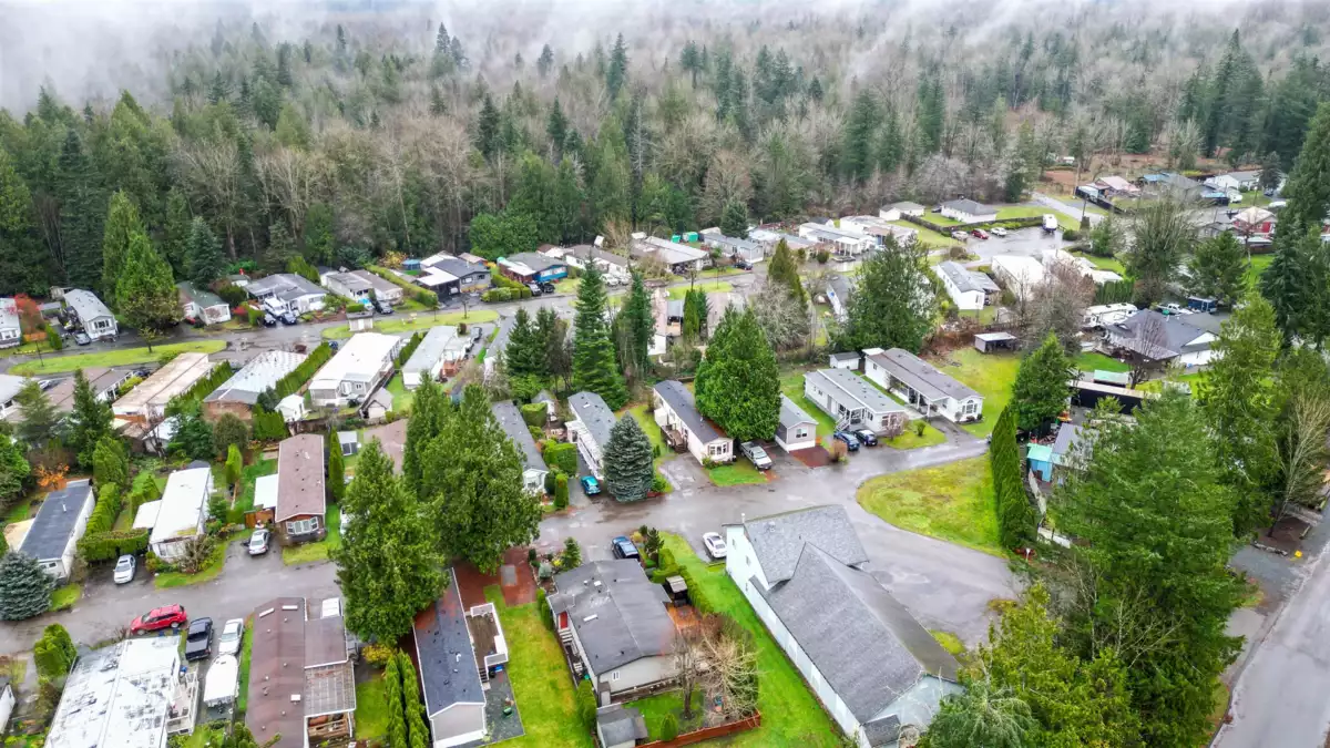 Community Amenities Photo (Clubhouse) of 216 45835 Sleepy Hollow Road, Cultus Lake, BC