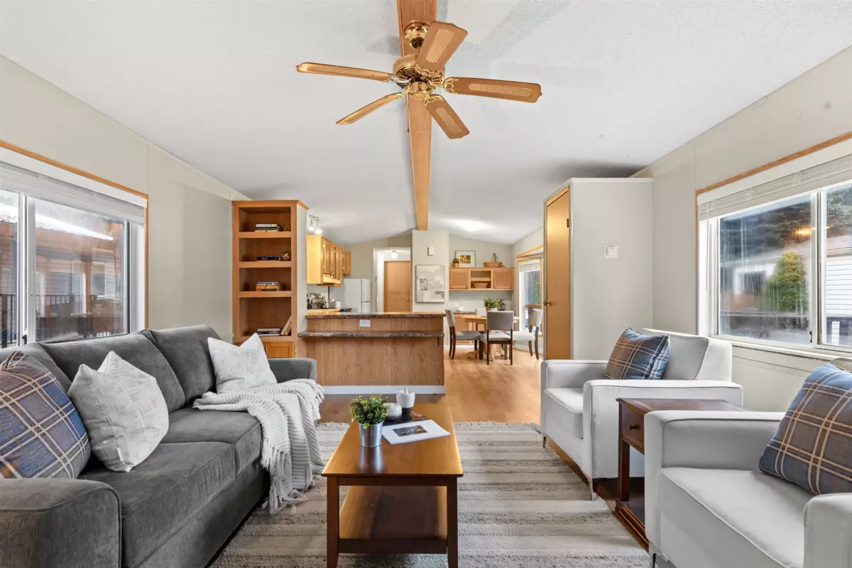 Exterior Rear Photo of 216 45835 Sleepy Hollow Road, Cultus Lake, BC