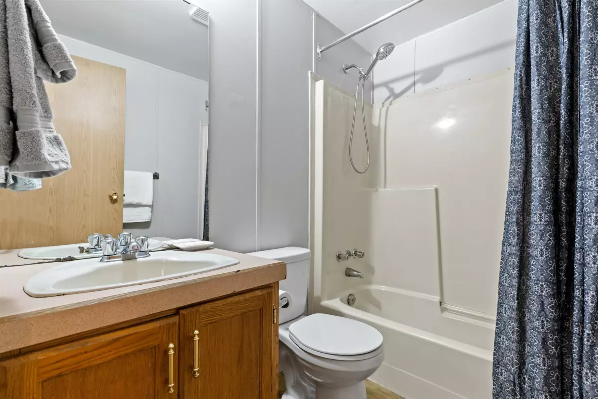 Office / Den Photo of 216 45835 Sleepy Hollow Road, Cultus Lake, BC