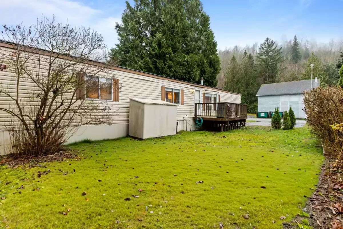 Outdoor Deck Photo of 216 45835 Sleepy Hollow Road, Cultus Lake, BC