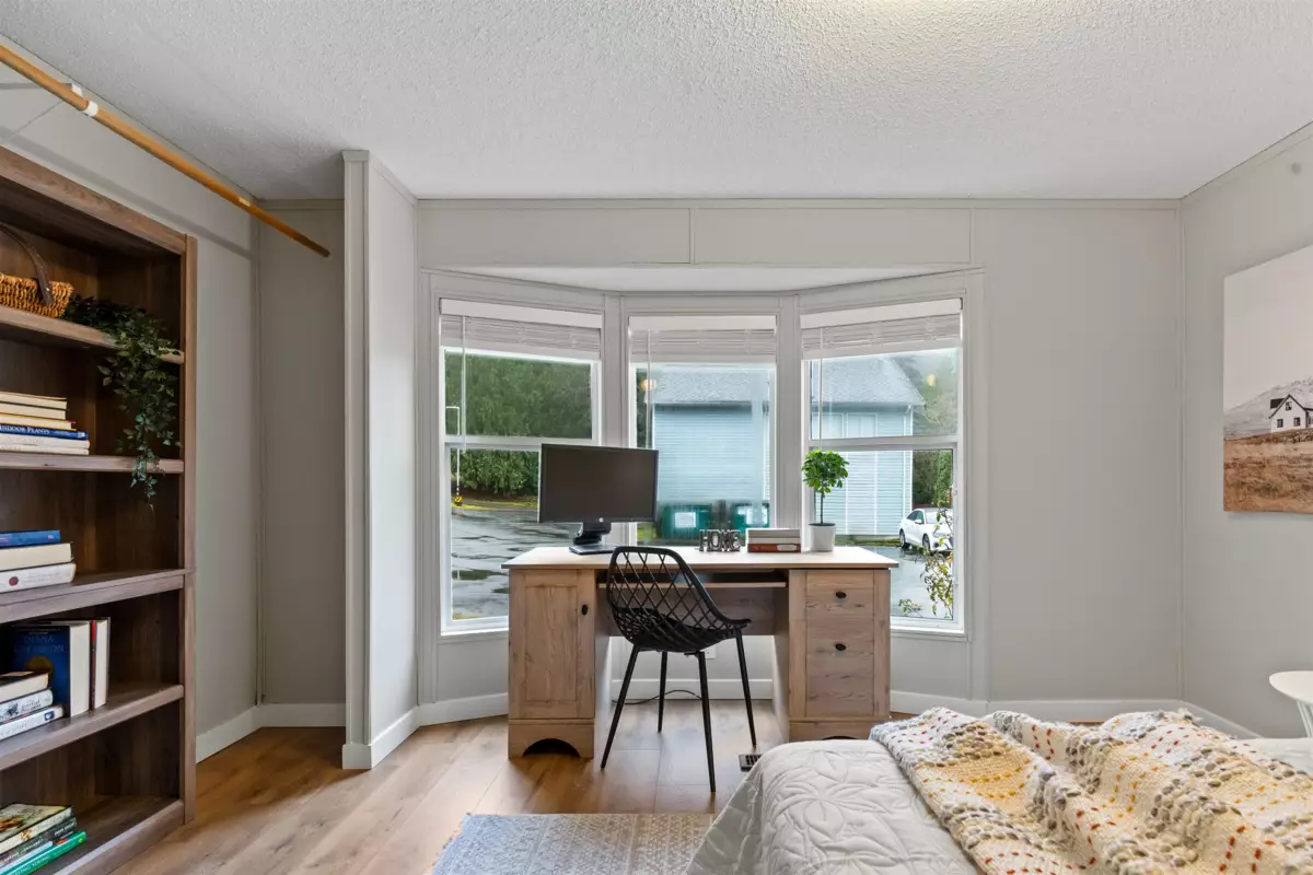 Powder Room Photo of 216 45835 Sleepy Hollow Road, Cultus Lake, BC