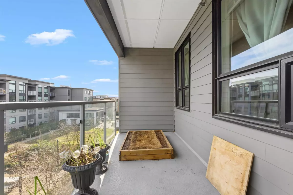 Basement Recreation Room Photo of 422 9213 Odlin Road, Richmond, BC