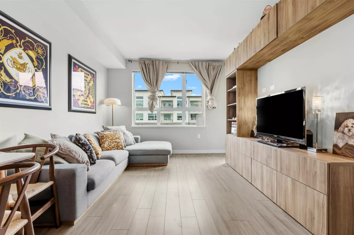 Dining Area Photo of 422 9213 Odlin Road, Richmond, BC