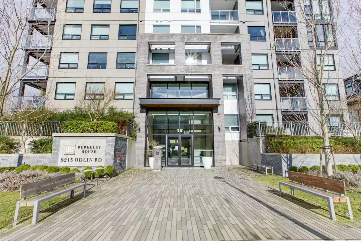 Living Room Photo of 422 9213 Odlin Road, Richmond, BC
