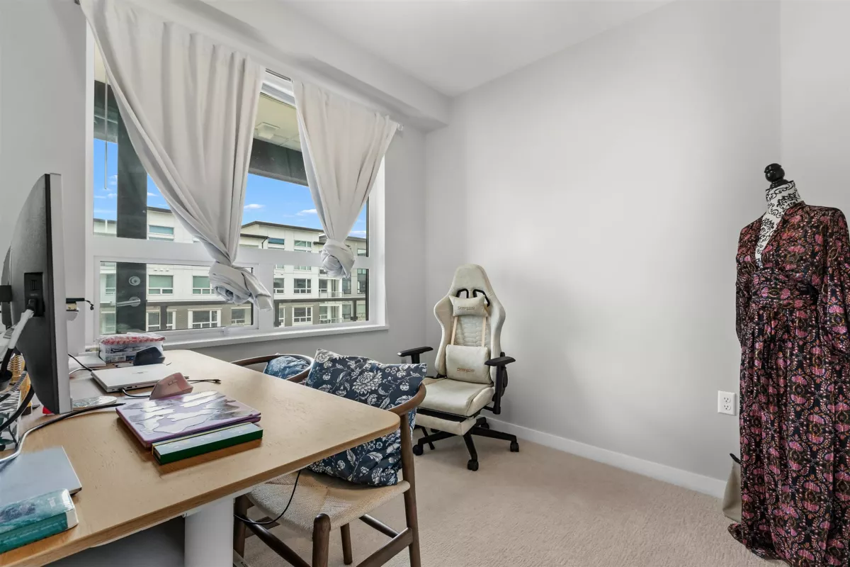 Office / Den Photo of 422 9213 Odlin Road, Richmond, BC