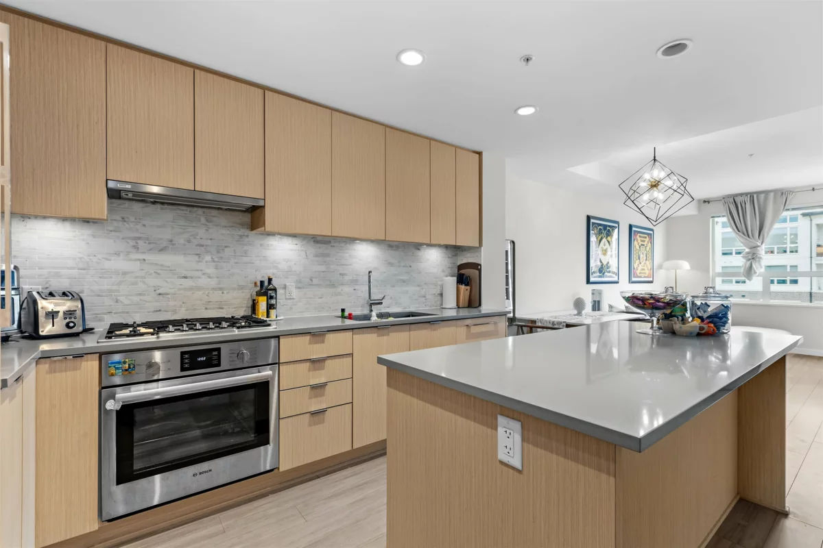 Walk-In Closet Photo of 422 9213 Odlin Road, Richmond, BC