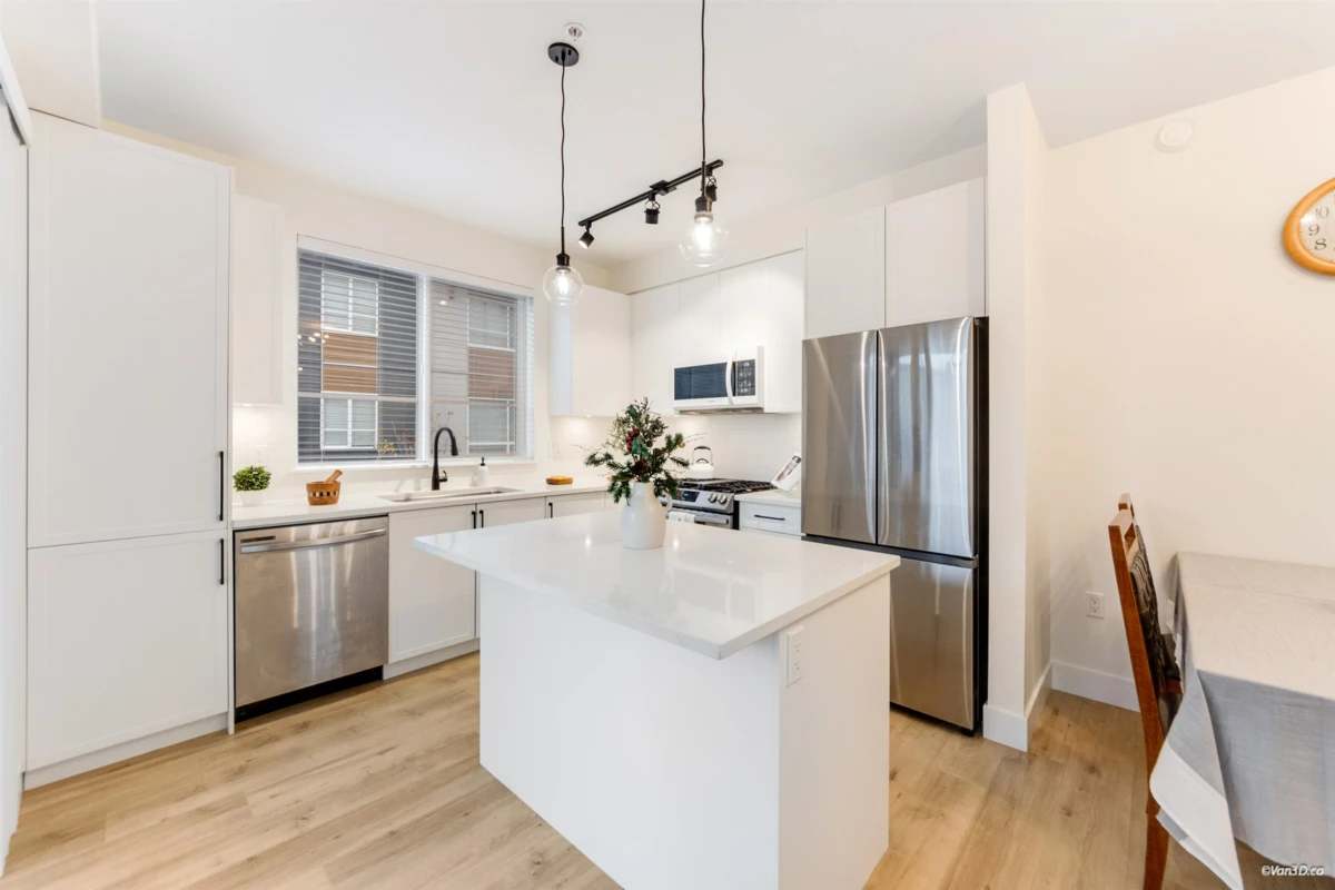 Breakfast Nook Photo of 207 19935 75a Avenue, Langley, BC