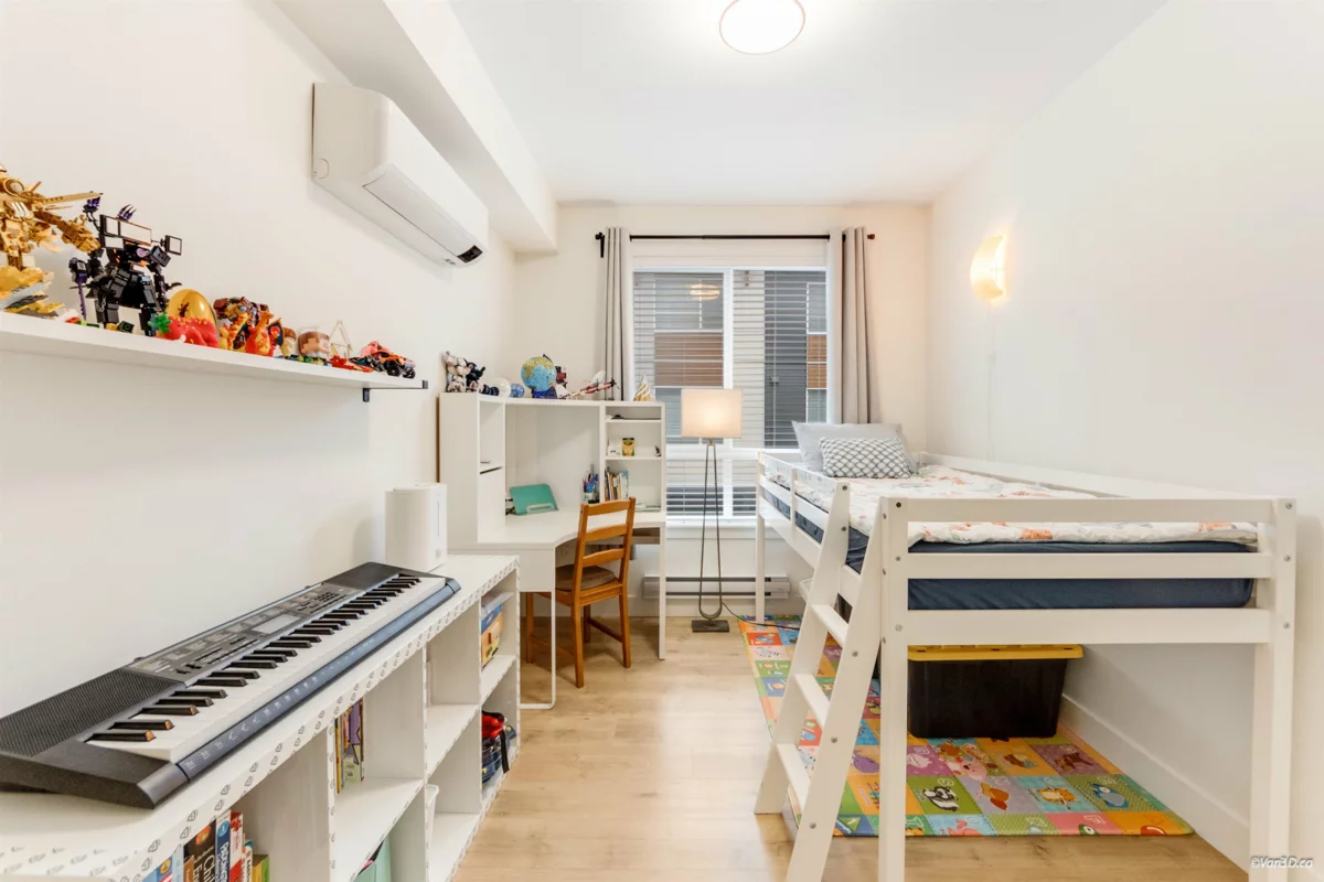 Laundry Room Photo of 207 19935 75a Avenue, Langley, BC