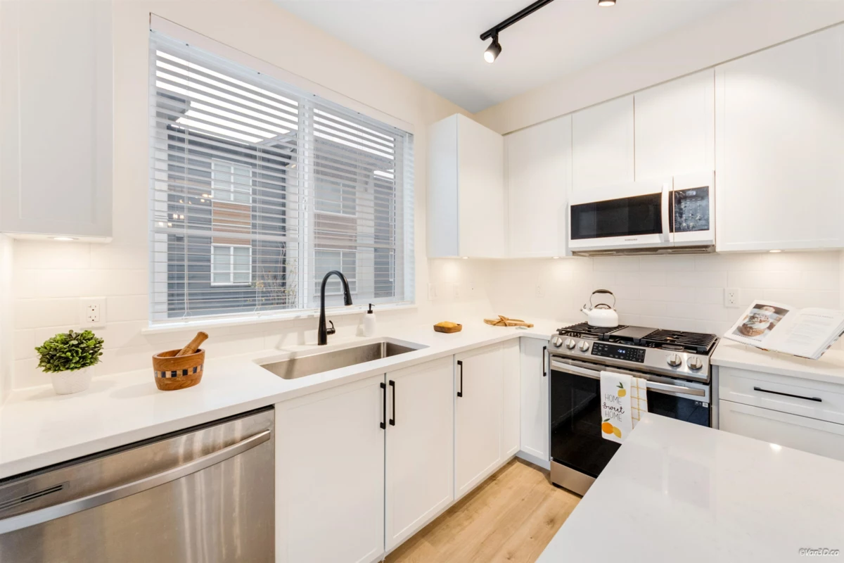 Pantry Photo of 207 19935 75a Avenue, Langley, BC