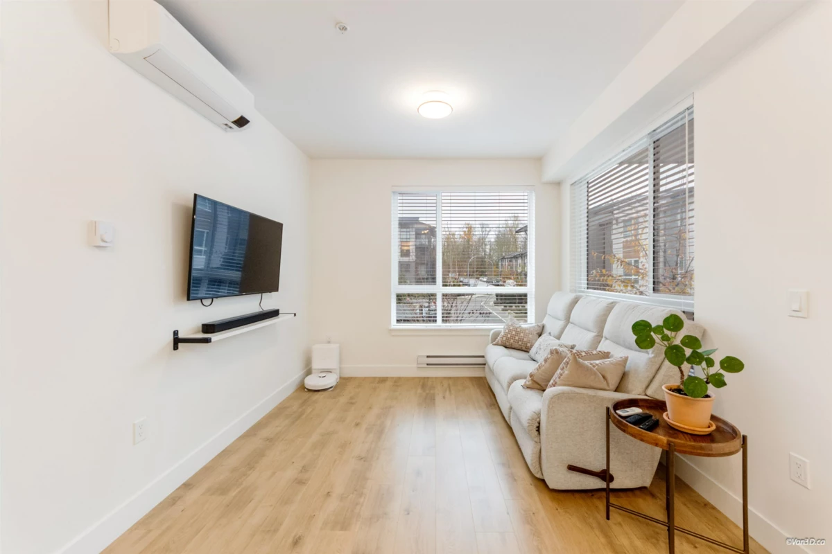 Primary Bathroom Photo of 207 19935 75a Avenue, Langley, BC