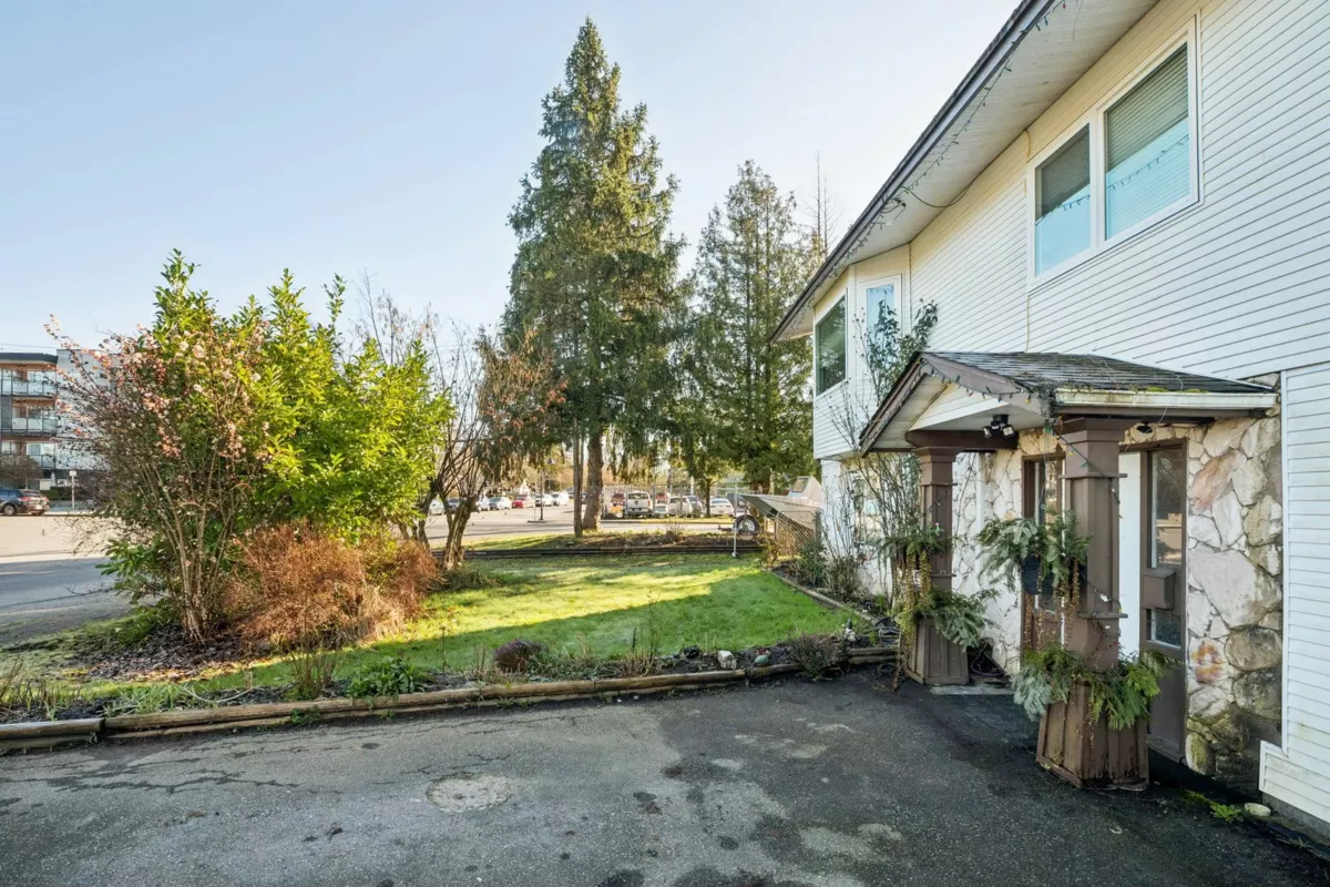 Dining Area Photo of 22680 Brown Avenue, Maple Ridge, BC