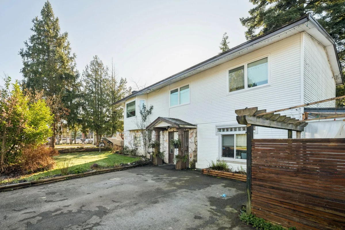 Family Room Photo of 22680 Brown Avenue, Maple Ridge, BC