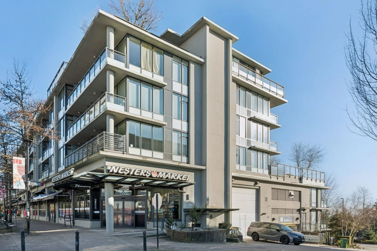 Entry Foyer Photo of 713 9009 Cornerstone Mews, Burnaby, BC