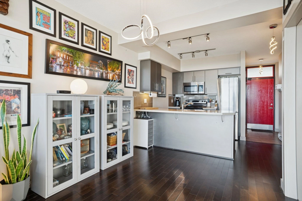 Guest Bathroom Photo of 713 9009 Cornerstone Mews, Burnaby, BC