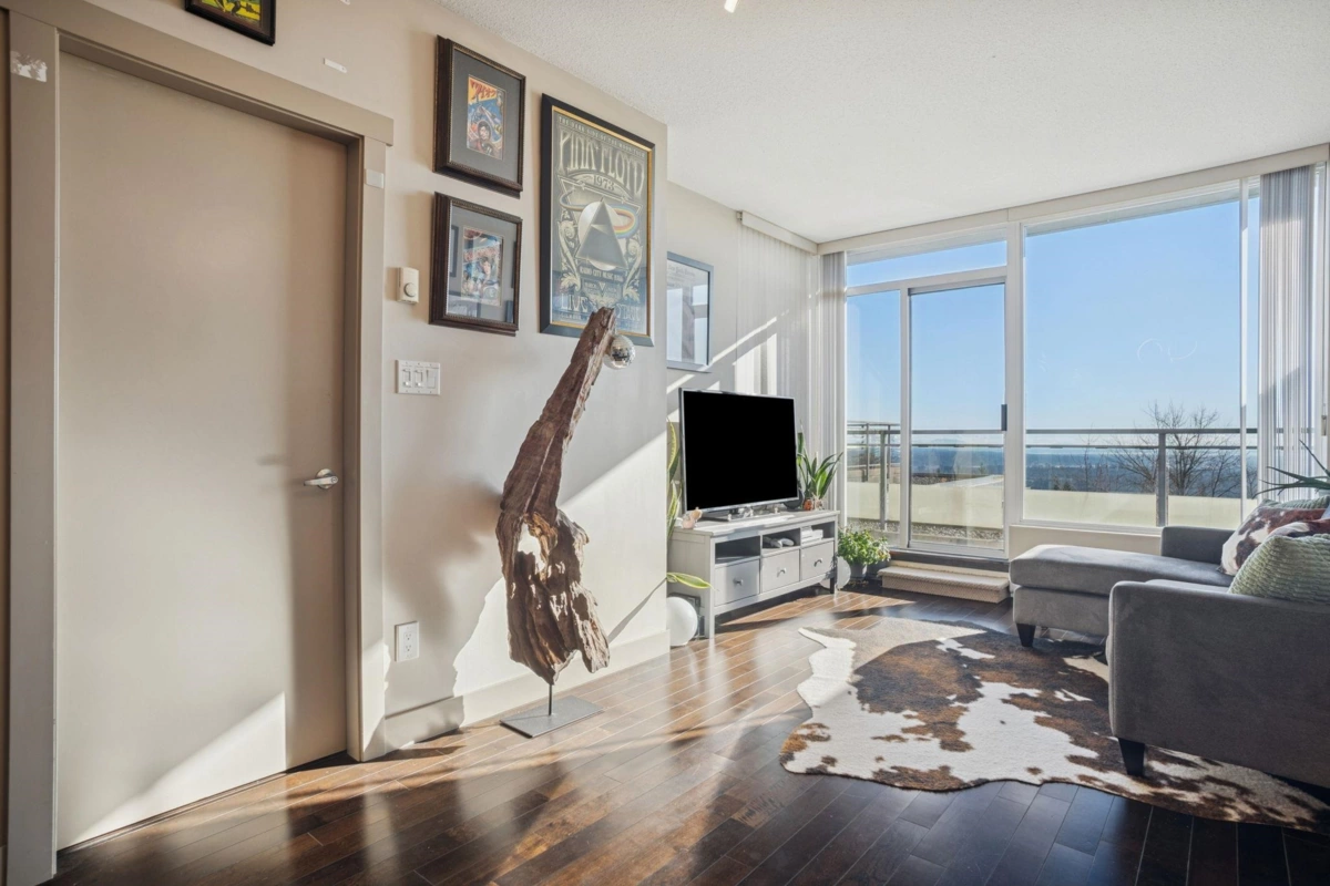 Kitchen Photo of 713 9009 Cornerstone Mews, Burnaby, BC